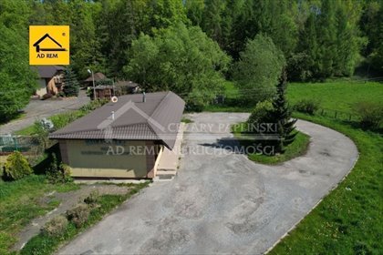 Działka inwestycyjna z budynkiem w Rzeczycy, 1801 m2 lokal użytkowy Rzeczyca, Kazimierz Dolny, Rzeczyca