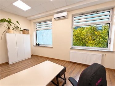 Wynajmę biuro 14 m² z klimatyzacją w Opolu lokal użytkowy Opole, Luboszycka