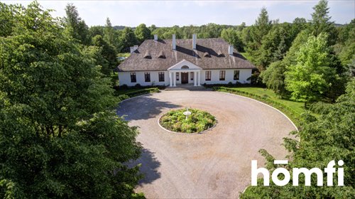 Ekskluzywna posiadłość z helikopterem i 7,6 ha w Bilczy dom Bilcza, Zastawie