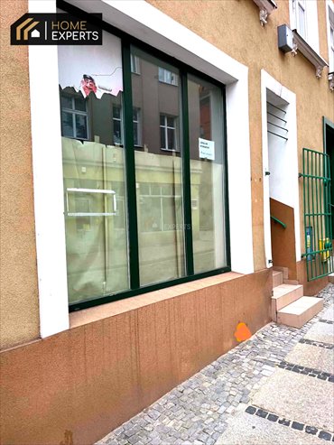 Na wynajem przestronny lokal 36 m² w Tczewie z dużym oknem lokal użytkowy Tczew, Stefana Kardynała Wyszyńskiego