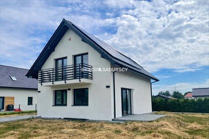 Nowoczesny dom 128 m2 z dużymi oknami i ogrzewaniem pompa dom Przeginia Narodowa, al. Jana Matejki