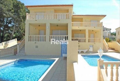 Willa z basenem i tarasami, 5 pokoi, klimatyzacja dom Alicante