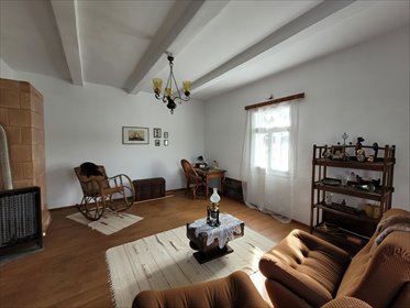 Sprzedam urokliwy drewniany dom 80 m² z klimatycznym budynkiem dom Gorlice, Warneńczyka