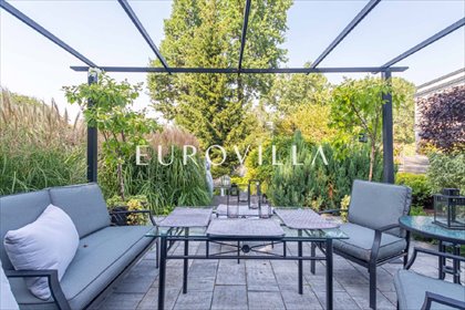 Polecam ekskluzywny dom 330 m² w Zalesiu Górnym z pięknym ogrodem dom Zalesie Górne