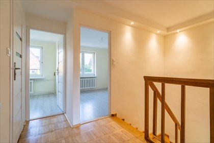 Dom po remoncie, garaż, 7 pokoi, blisko parku dom Olsztyn, Edwarda Abramowskiego