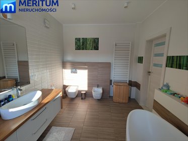 Przestronny segment 161 m2 z garażem i ogrodem dom Szczęsne