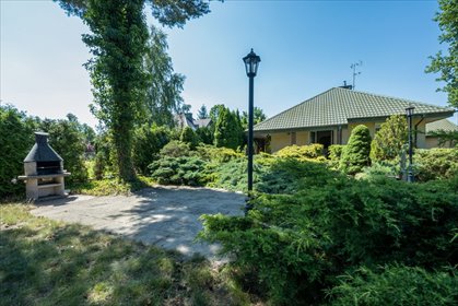 Dom wolnostojący 180 m2 z fotowoltaiką i dużym ogrodem dom Jabłonna, Dworkowa