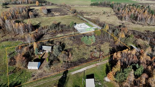 Dom z dużym potencjałem i 8400 m² działki dom Pieczonogi