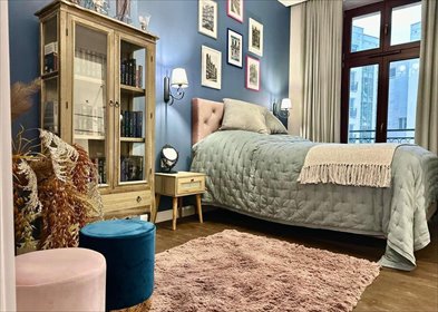 Umeblowane 45 m² w centrum Poznania – komfort i styl mieszkanie Poznań, Centrum, ul. Piekary