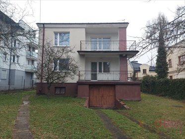 Solidny dom z ogrodem 180 m² w Kielcach – do remontu dom Kielce