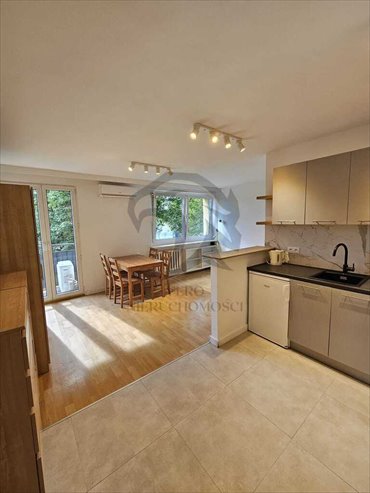Atrakcyjne 26,2 m² z balkonem, otwarta kuchnia, słoneczne mieszkanie Wrocław, grochowa
