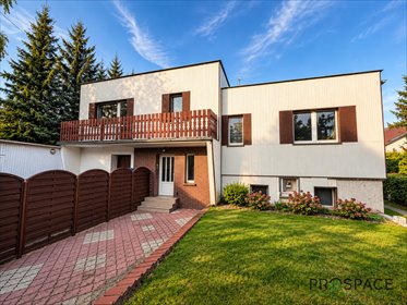 Do sprzedania przestronny dom 180 m² z dużym potencjałem w Niałek Wielki dom Niałek Wielki