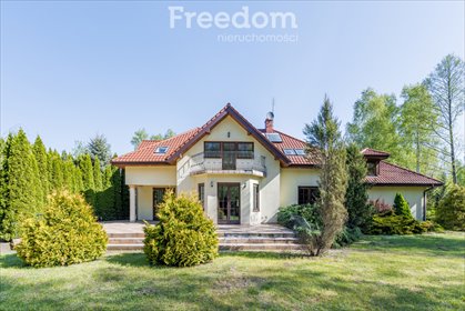 dom na sprzedaż Łomianki 324 m2