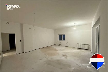 Przestronne 102,7 m² z ogródkiem i dwoma wejściami mieszkanie Okleśna, Starowiejska