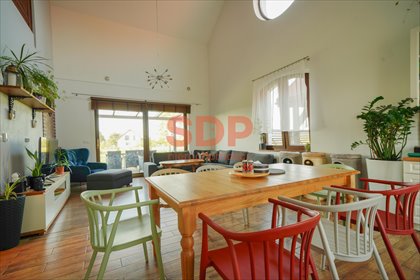 Do sprzedania przestronny dom 217 m² w Zakrzowie z tarasem dom Zakrzów, Zakrzów