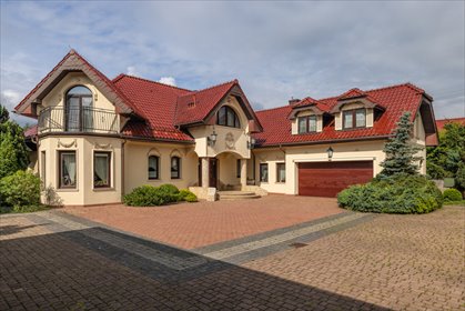Sprzedam luksusową posiadłość 440 m² w Gościcinie z ogrodem i halą dom Gościcino, Kochanowska