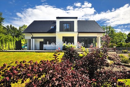 Nowoczesny dom z widokiem na jezioro i lasem, 226 m2 dom Wisławie