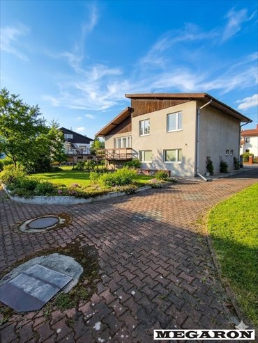 Przestronny dom z potencjałem i dużymi możliwościami biznesowymi dom Częstochowa, Grabówka