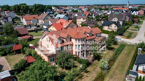 Dochody z pensjonatu 25 pokoi w Łebie. dom Łeba