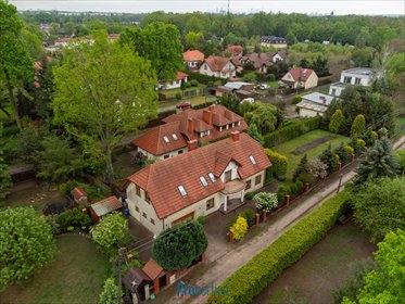 Przestronny dom z ogrodem, garażem i kominkiem dom Warszawa, Białołęka Białołęka Dworska, Wiktorii Kaweckiej