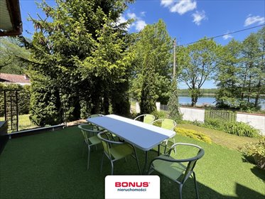 Dom nad jeziorem Starokiejkuckim z molo i tarasem dom Stare Kiejkuty