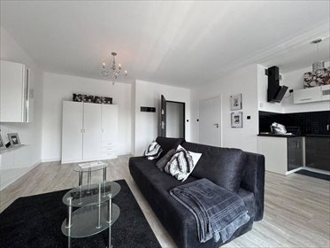 Sprzedam inwestycyjne mieszkanie 73 m² z dwoma kawalerkami w Kobylnikach mieszkanie Kobylniki, Kasztanowa