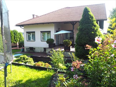 Sprzedam dom 180 m² w Wadowicach z garażem i tarasem dom Wadowice