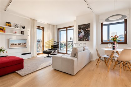 Na wynajem przestronne 62 m² apartament z panoramiczną loggią w Warszawie mieszkanie Warszawa, Wola, Grzybowska