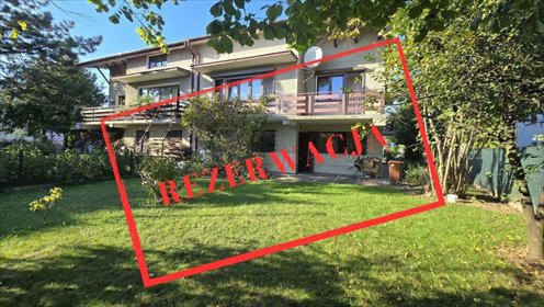 Zapraszam do obejrzenia domu 254 m² z garażem i dużą działką dom Tarnów