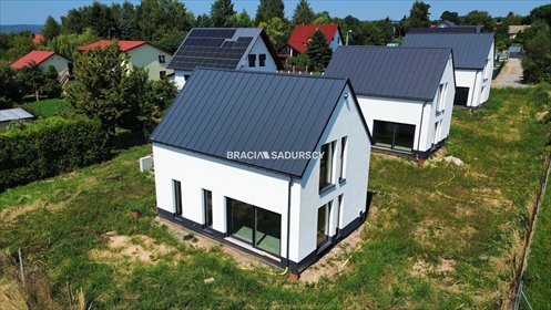 Nowoczesny dom 95 m2 z ogrzewaniem podłogowym i tarasem dom Ujazd