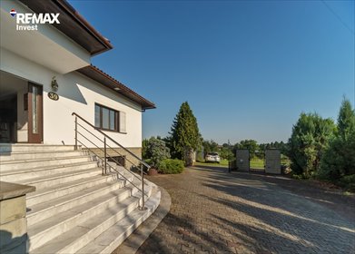 Dom z basenem i kortem - przestronny, amerykański styl dom Bestwina, Wincentego Witosa