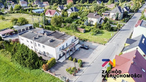 Inwestycyjny obiekt 700 m2 z funkcjonalnym parterem i mieszkaniami lokal użytkowy Łęknica