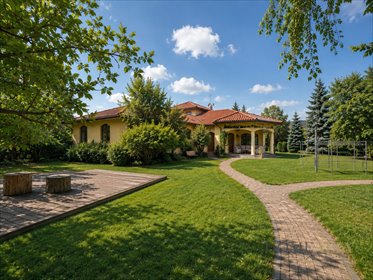 Na sprzedaż luksusowy dom 430 m² w Szeligach z prywatnością dom Szeligi, Wierzbowa