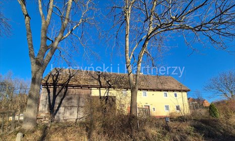 Do sprzedania dom z potencjałem 250 m² w Radoniowie dom Radoniów