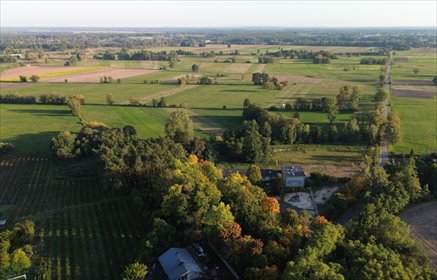 Stara szkoła w Luboczy, 3 działki z dostępem do drogi działka Lubocz