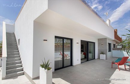 Nowoczesna villa z basenem i solarium w Murcji dom Murcja