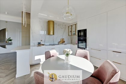 Na sprzedaż przestronne 86,7 m² w Brzeźnie z balkonem i garażem mieszkanie Gdańsk, Brzeźno, Czarny Dwór
