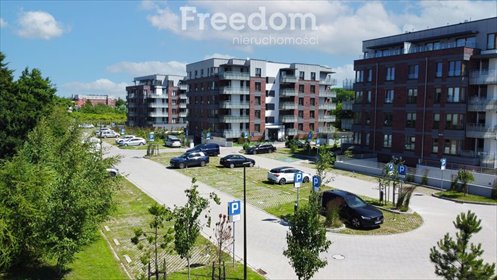 Nowoczesne 3-pokojowe mieszkanie z dużym balkonem i garażem mieszkanie Kołobrzeg, Lubuska