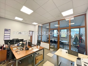Nowoczesny biurowiec 72 m² z klimatyzacją i dużym parkingiem lokal użytkowy Wrocław, Fabryczna