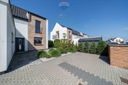 Elegancki bliźniak z kominkiem i ogrodem 554 m². dom Baranowo, Alabastrowa