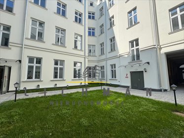 Na sprzedaż przestronne 58 m² w odrestaurowanej kamiennicy mieszkanie Łódź, Śródmieście