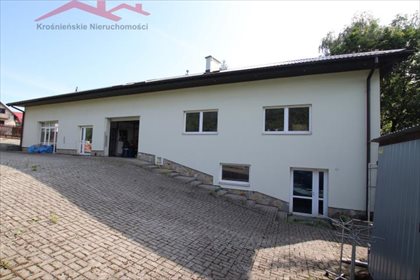 Na sprzedaż obiekt 441 m² z biurami i mieszkaniami w Dukli lokal użytkowy Dukla