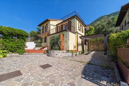 Dom z panoramicznym tarasem i widokiem na jezioro polecam dom Salò