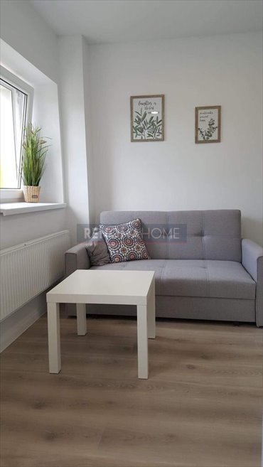 Na sprzedaż przestronna kawalerka 42 m² w centrum Legnicy mieszkanie Legnica