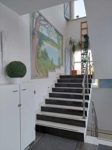 Na sprzedaż zyskowny hostel 900 m² z parkingiem i ogrodem lokal użytkowy Prażmów, Prażmów