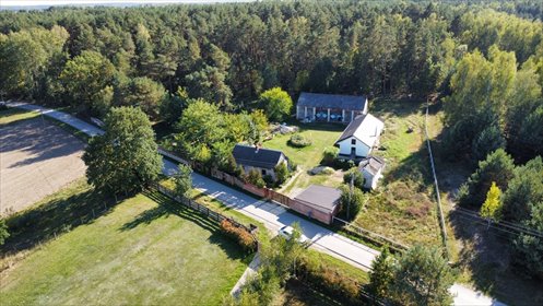 Polecam siedlisko 115 m² z dwoma domami i dużą działką dom Siekierka Nowa