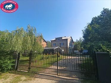 Do sprzedania przestronny dom 220 m² z ogrodem w Jesionce dom Jesionka