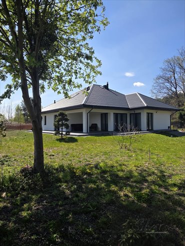 Nowoczesny dom 200 m2 z kominkiem i dużą działką dom Janaszówek
