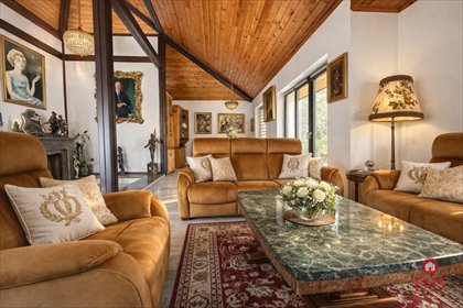 Przestronny dom 260 m² z dużym potencjałem w Choroszczy dom Jeroniki