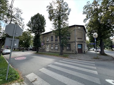 Narożna kamienica w Pabianicach - 290 m² dom Pabianice, gen. Jarosława Dąbrowskiego